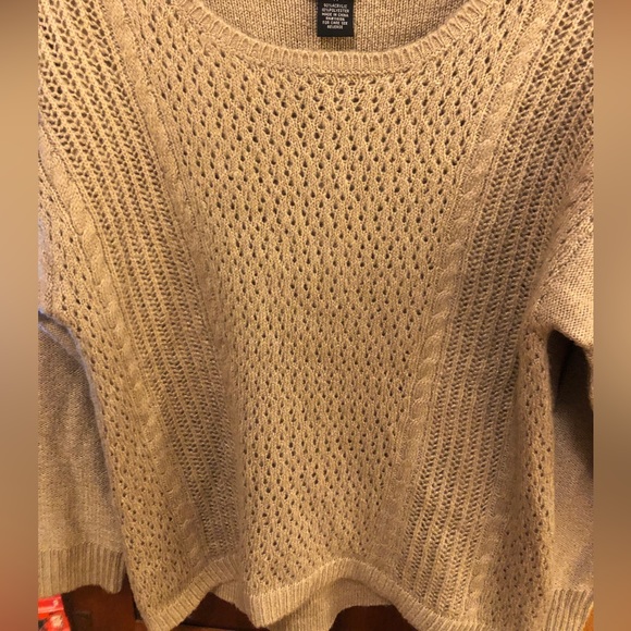 VERVE ami Sweater - Picture 2 of 6